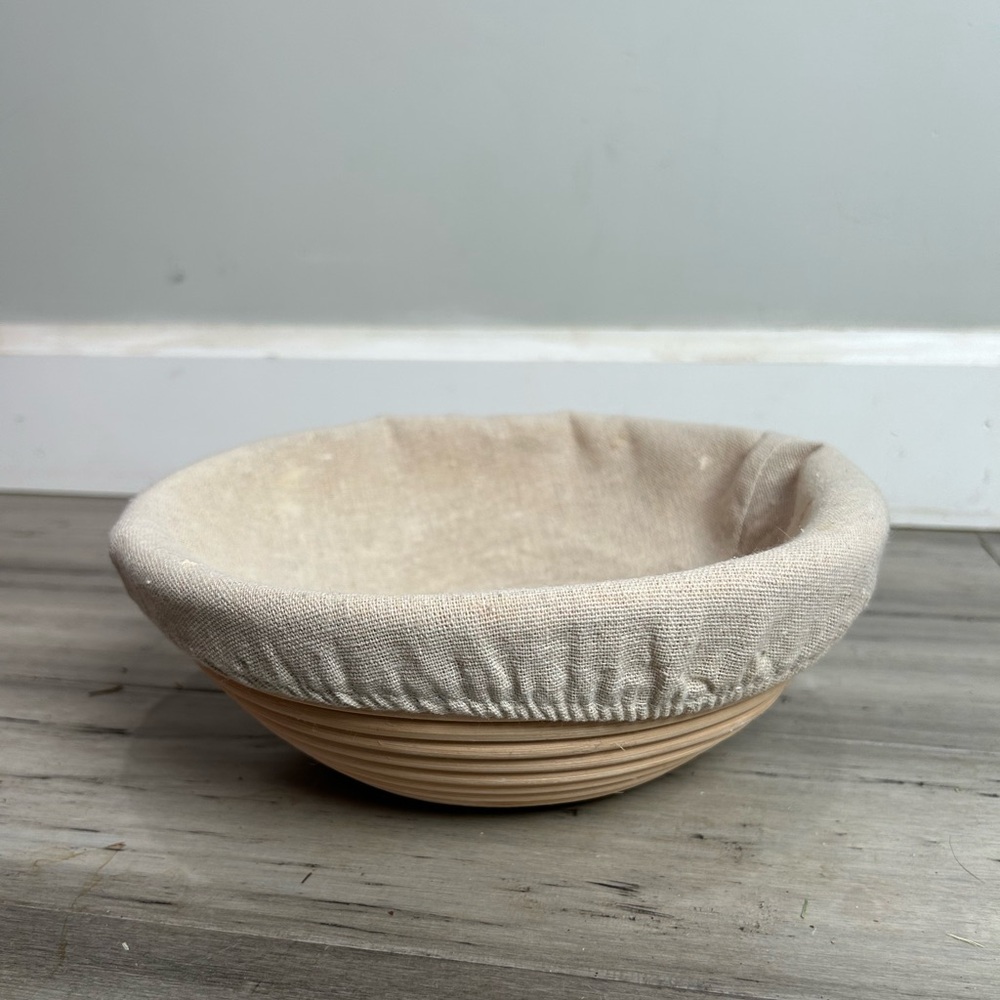 Natural Banneton Proofing Basket with Cloth Liner